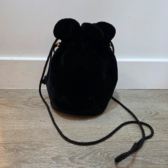 Vintage Black Velvet Bucket Bag Drawstring Gold Teddy Bear Charm Shoulder bag - Picture 4 of 8